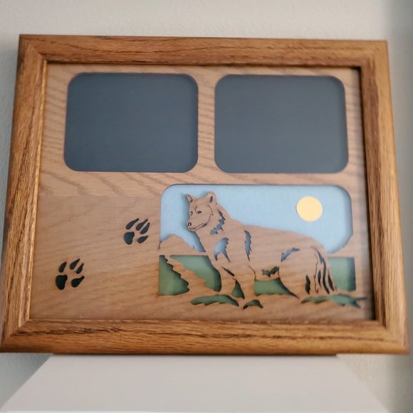 Wolf Picture Frame Wood 11 x 9